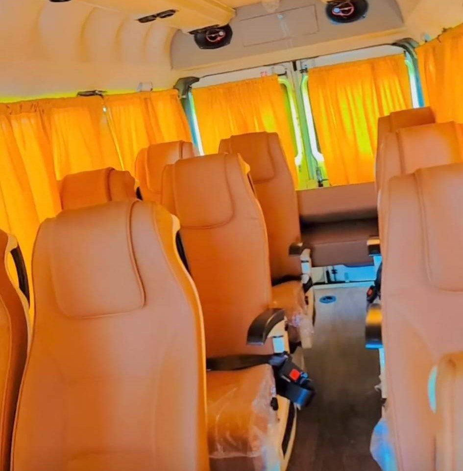 12 Seater Tempo Traveller rental Jaipur